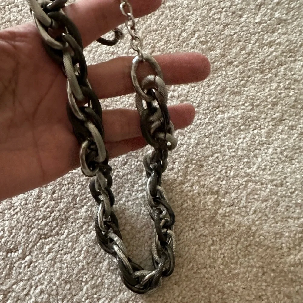 no label vintage necklace